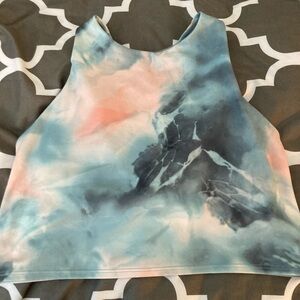 Athleta conscious crop top A-C cup, size Large, light blue and white tie dye